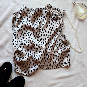 SINCERELY JULES SATIN LEOPARD CROP TOP